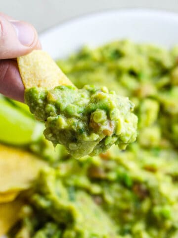 guacamole on tortilla chip