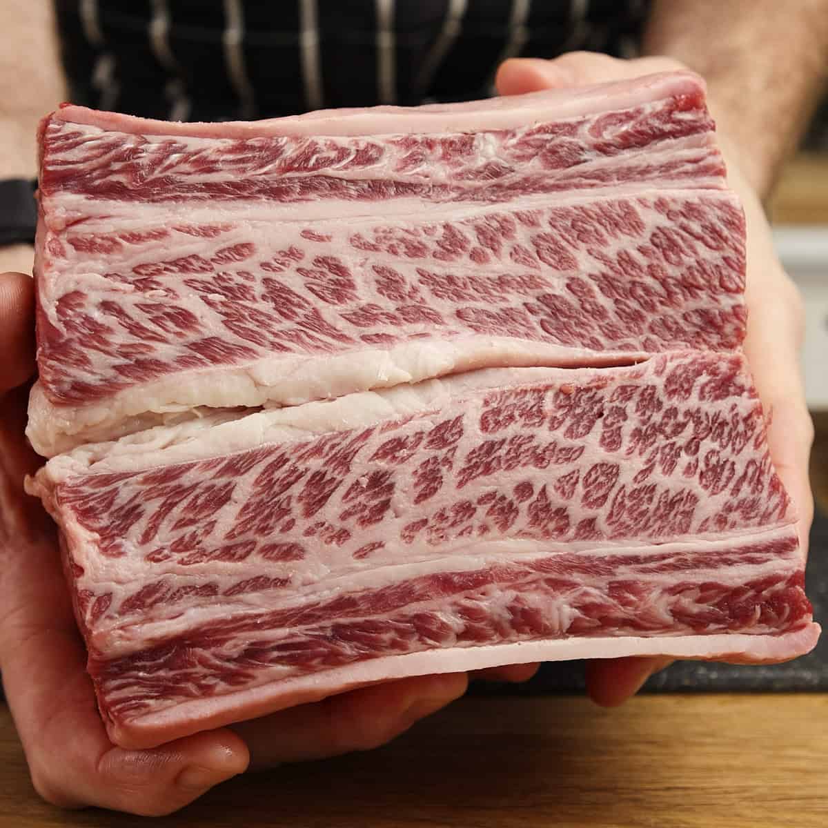 Cross section of beef short ribs.