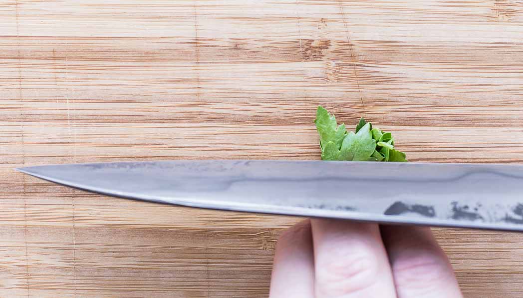 how to chop parsley or cilantro