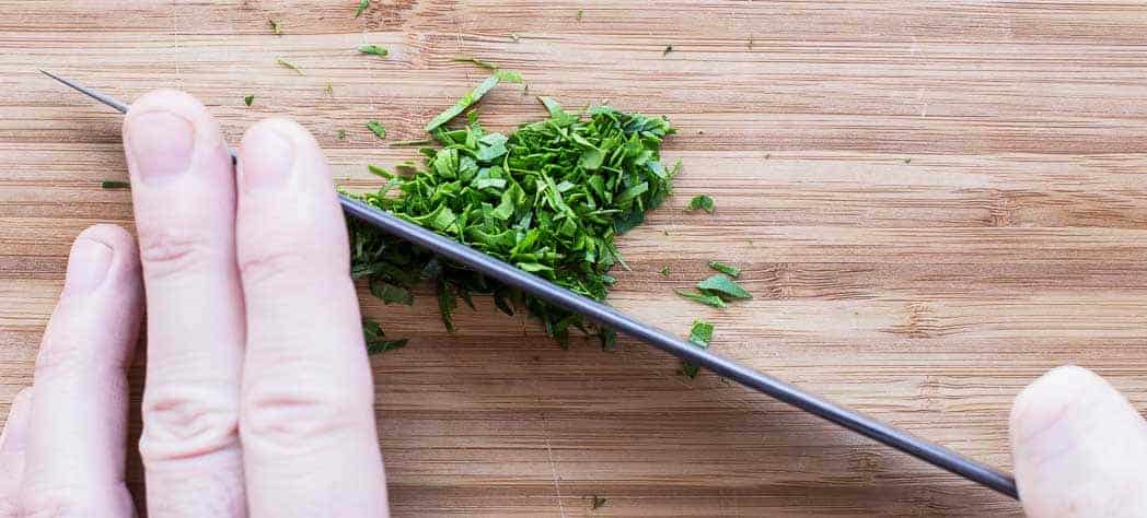 how to chop parsley or cilantro