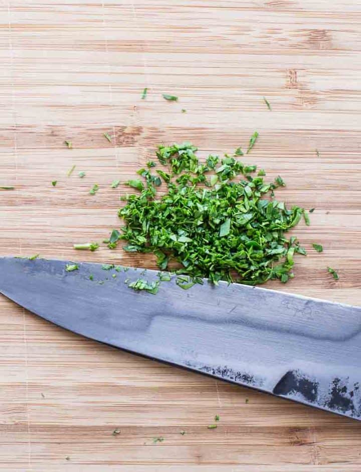 How to chop parsley or cilantro PantsDownApronsOn