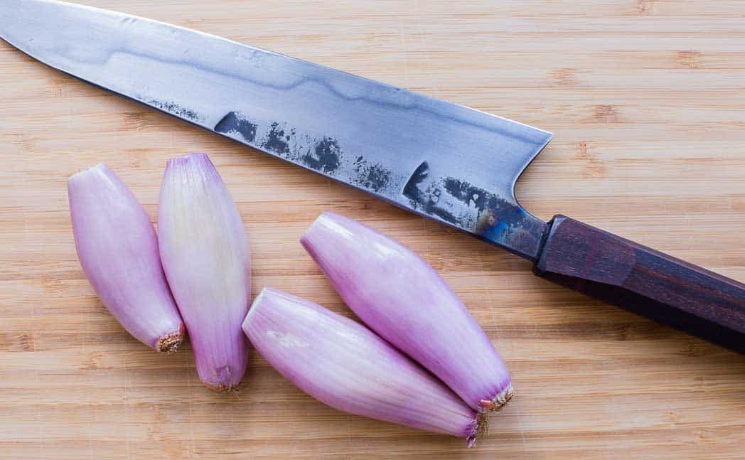 how to chop shallots