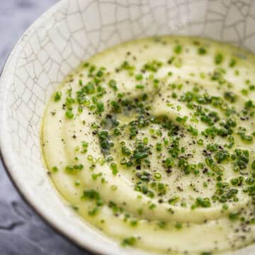 mashed potatoes in a bowl