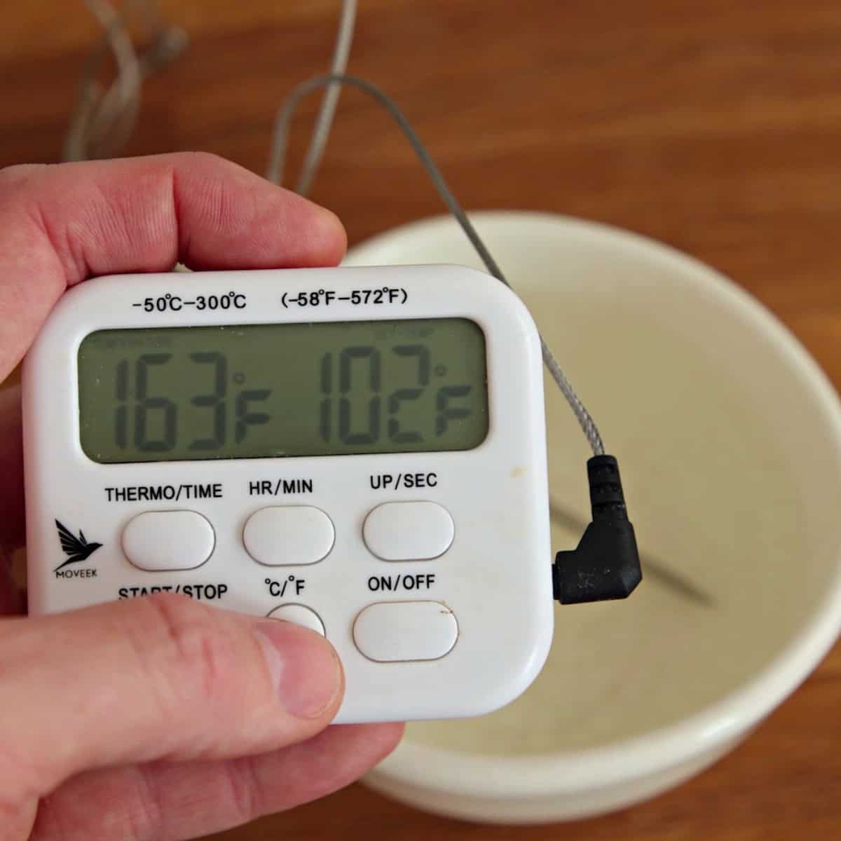 Temperature probe indicating water temperature.